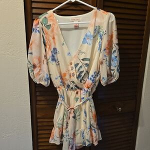 Flying Tomato Label with Red Text